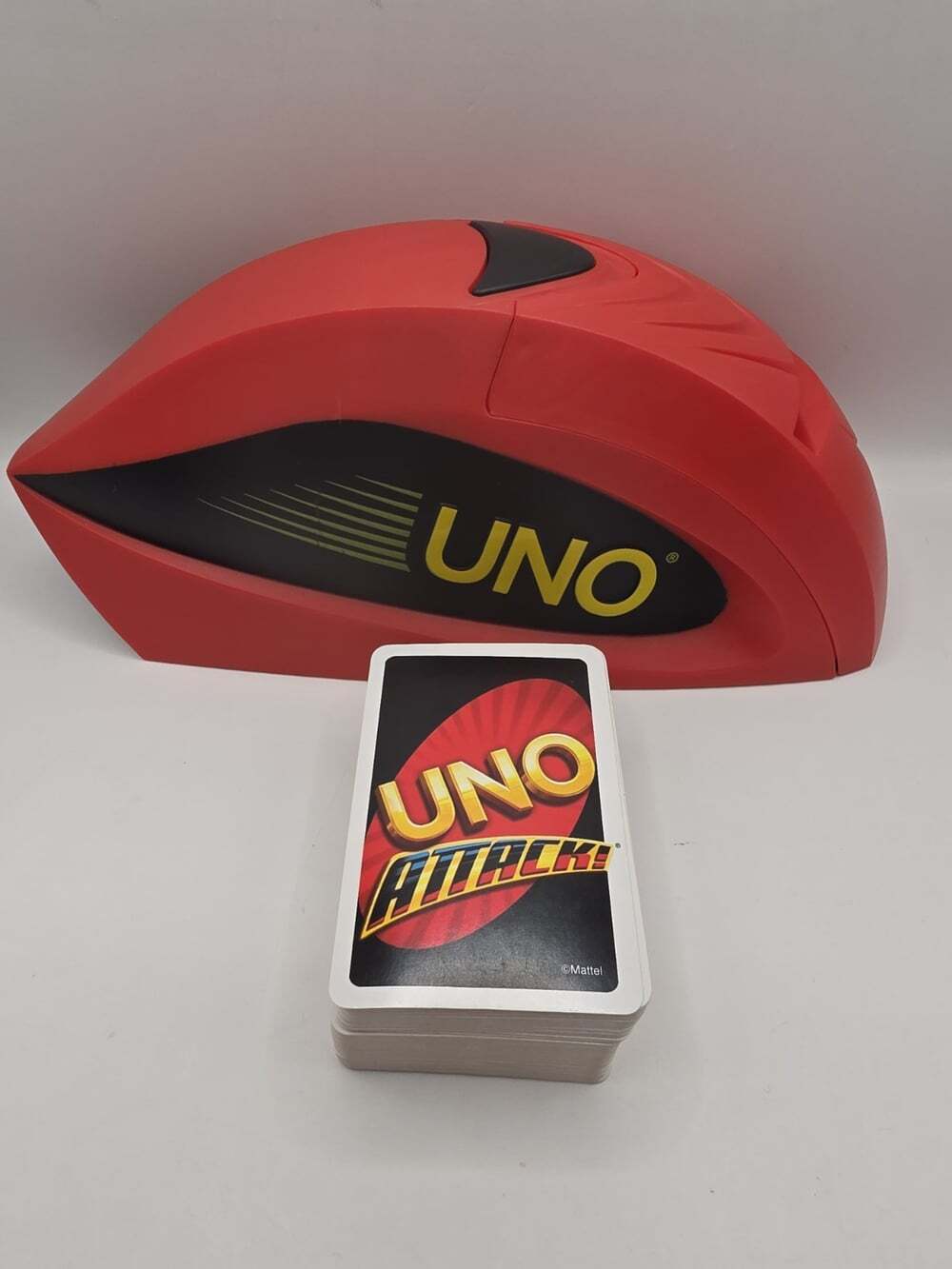 2010 UNO Attack Electronic Card Shooter Shuffler with Cards Mattel Family Game